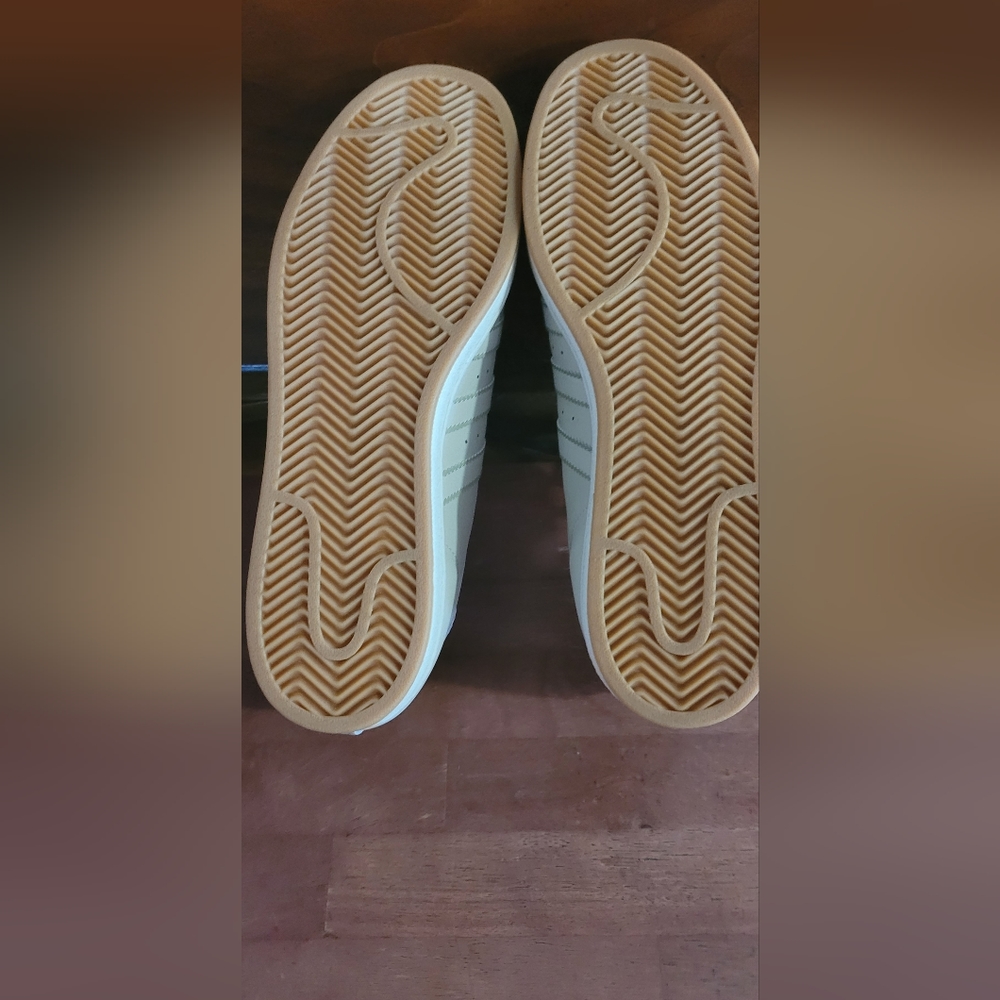 Adidas Superstar - Picture 6 of 10